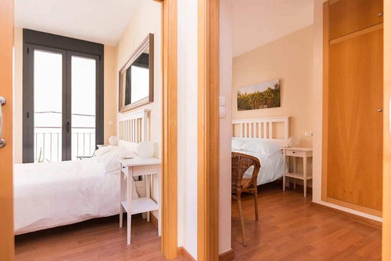 Alc - Modern 2 Bed Apartment In Historic Centre Alicante Exterior photo